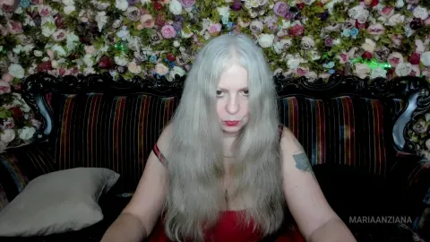 MariaAnziana — Red