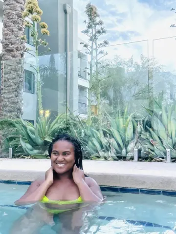 NikolePlays — Streamate Photos