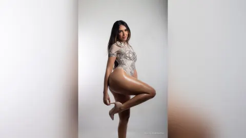 AllyZambrano — Your addiction starts with ME!