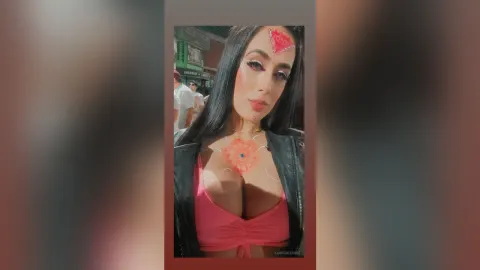 LaurenceRose — Selfies Time