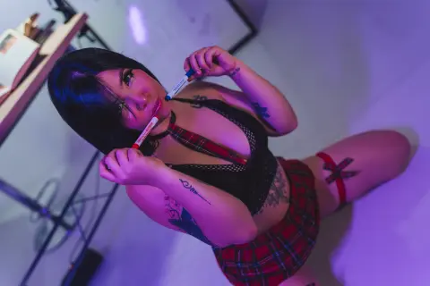 AilynRed — Streamate Photos