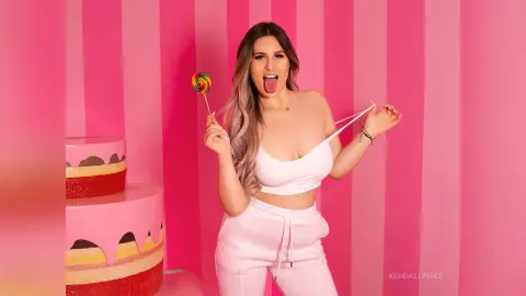 Kendall — Colorful life