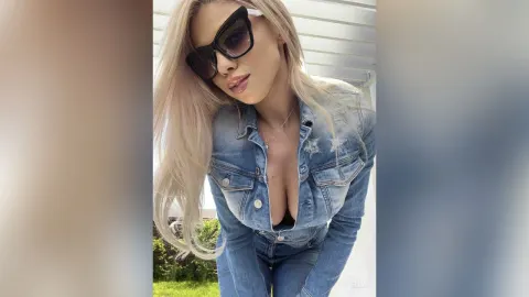 Ella — Sexy Elly