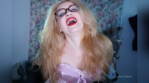 LilienSternus — playgirl