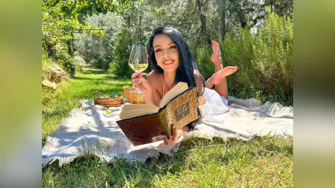 JessyHanson — "Dolce far niente" :*