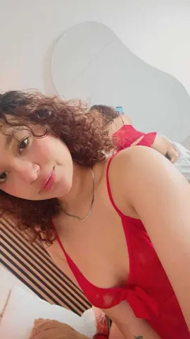 curly_cherry — Streamate Photos