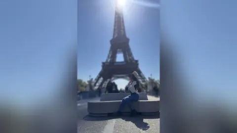 Adeline — Paris, mon amour🤗