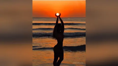 BiancaFlame — Rooted in silence