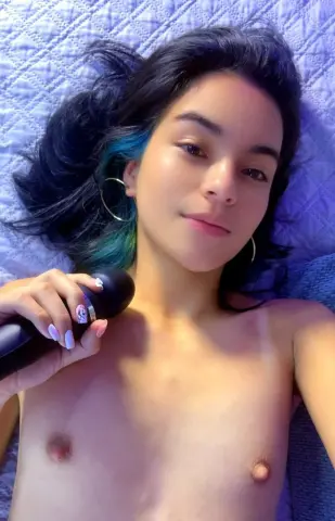 Blinkliii — Streamate Photos