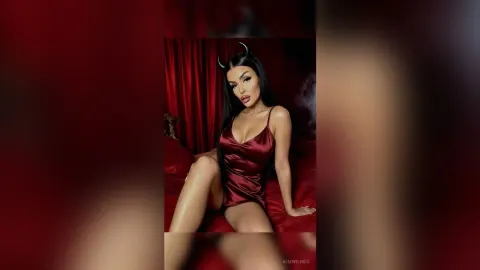 KimWilmes — 🅓🅔🅥🅘🅛🅘$🅗