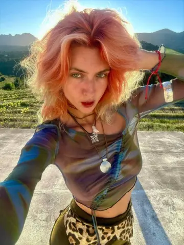 TatianaRomanova — Streamate Photos