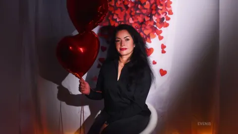 EveNis — Happy Valentine's Day