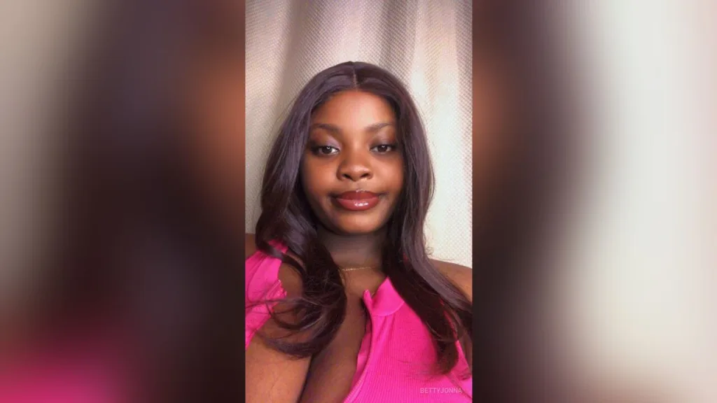 BettyJonna — I love looking cute ☺️