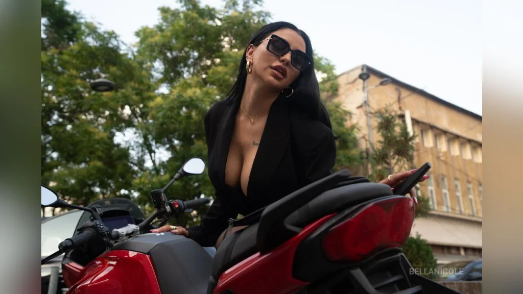 BellaNicole — Fashion style no the streets