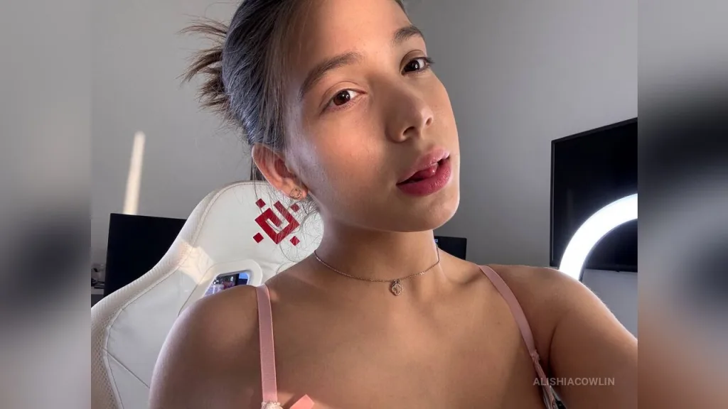 AlishiaCowlin
