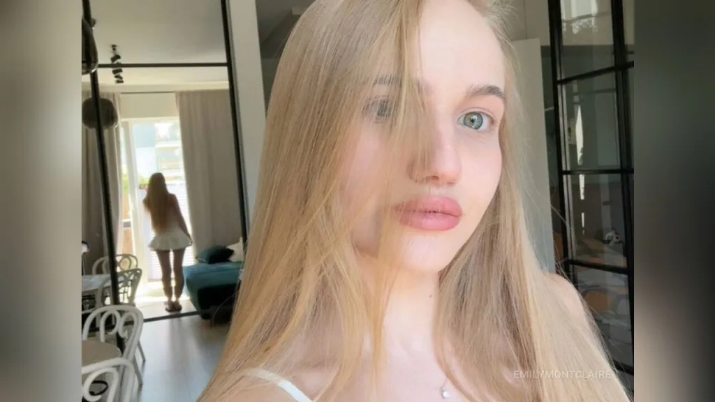 EmilyMontclaire — live cam