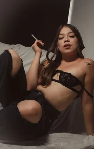 SophieMonroe19 — Streamate Photos