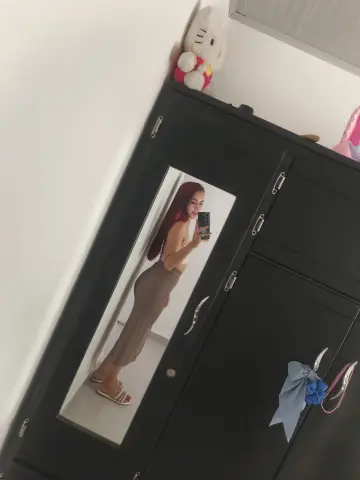Bella1827 — Streamate Photos