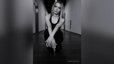 MicheleRoyale — vibe with me🍒