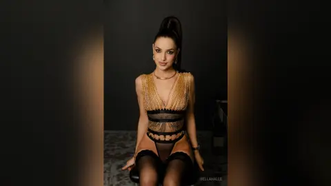 BellaHalle — sexxx