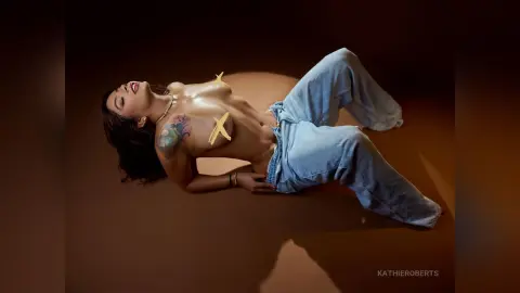 KathieRoberts — 🤭