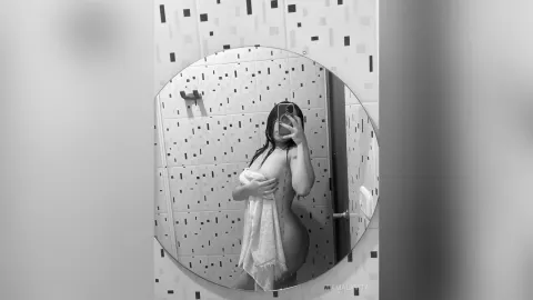 MiaMalavita — Your pretty little black-haired doll😏