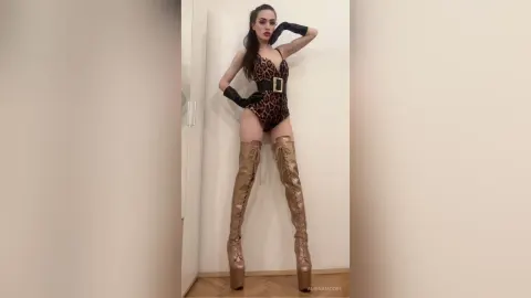 AlienaMoore — Goddess in Boots