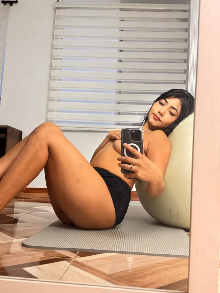 PaulettePetty — Streamate Photos