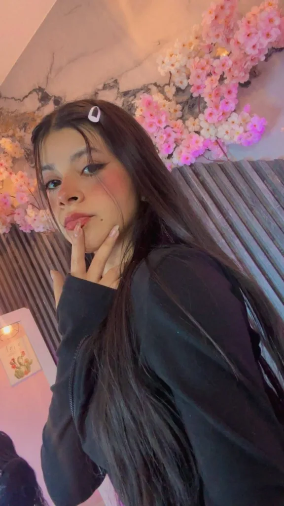 AlexandraVenuss — Streamate Photos