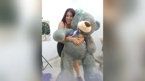 KendraLeeh — Sexy and wild