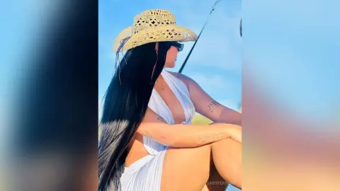 GabyFerrero — 🔥