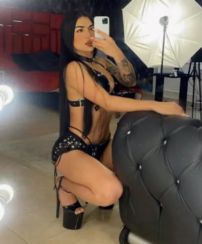 KATADELAFONTAINE — Streamate Photos