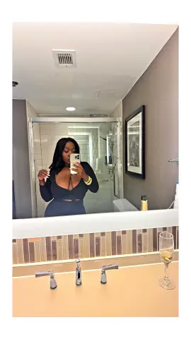 KokoCherry — Streamate Photos