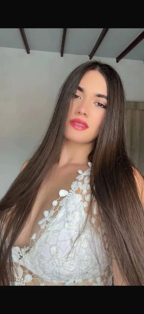 Tatiabee — Streamate Photos