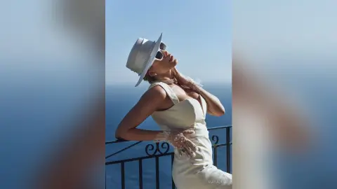 MayaDesi — La Dolce Vita