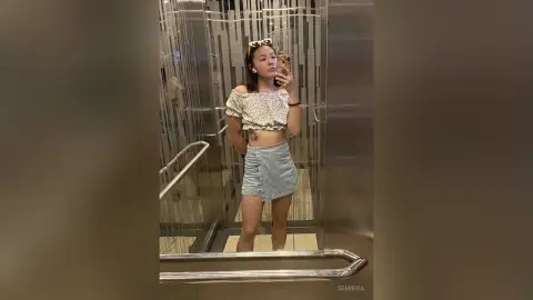 Semirra — Mirror selfie 