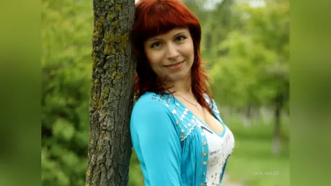 LaylaBler — Walk in forest