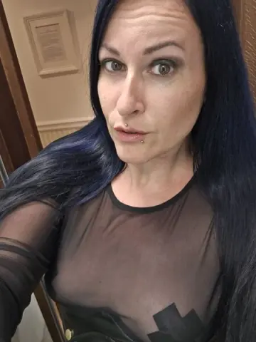 missgennyrock — Streamate Photos