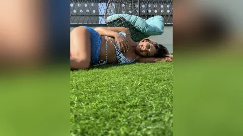 HeleneMonroe — Summer Vibes