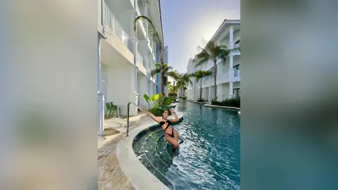 CristalMatthews — 🌴Sun Vibes☀️