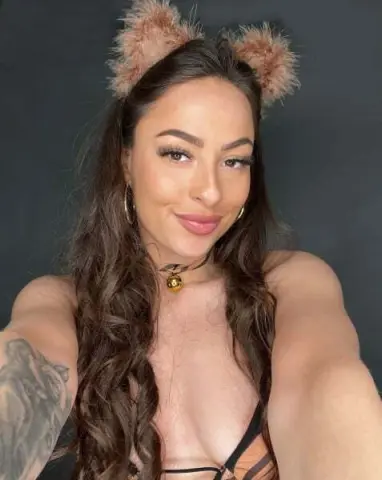 RoxyWintersBabestation — Streamate Photos