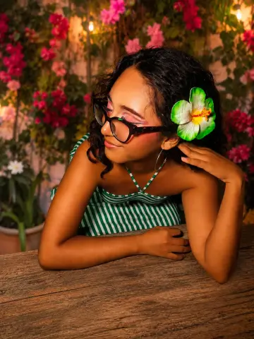ScarletRoys — Streamate Photos