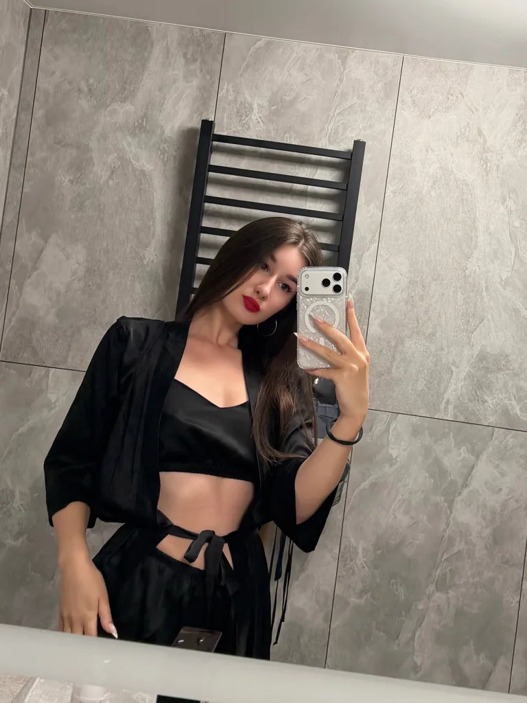 MagneticSun — Streamate Photos