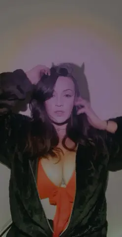 Eliina_Jhonson — Streamate Photos