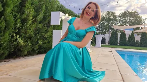 KateQueenston — Glamorous