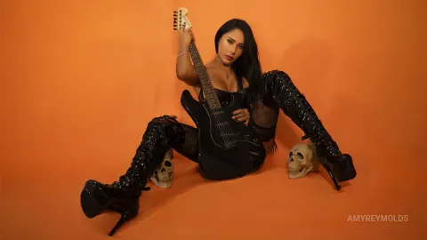AmyReymolds — Controlled by Desire