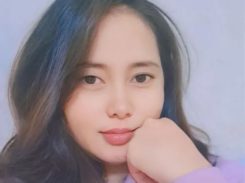AlmariWilliams cam model