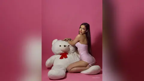 Amanda — Sweet Enough To Distract You