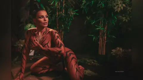 MellanyConnor — Savage