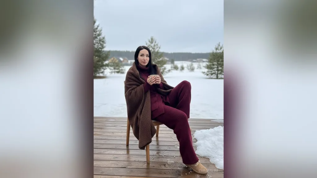EmmaSlim — live cam